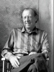 Photo of Raymond Williams