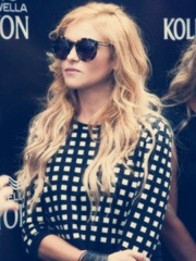 Photo of Paulina Rubio