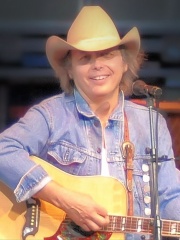 Photo of Dwight Yoakam