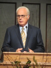 Photo of John F. MacArthur