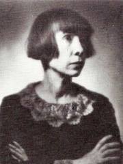 Photo of Alma Karlin