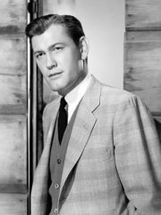 Photo of Earl Holliman