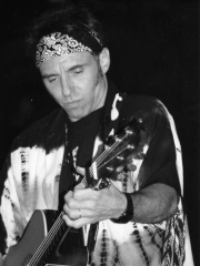 Photo of Nils Lofgren