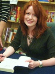 Photo of Richelle Mead