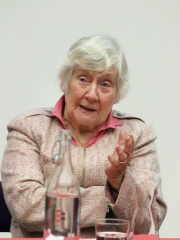 Photo of Shirley Williams