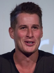 Photo of Brendan Fehr