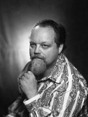 Photo of Lou Harrison