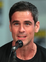 Photo of Eddie Cahill