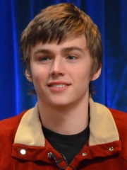 Photo of Miles Heizer