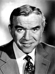 Photo of Lorne Greene