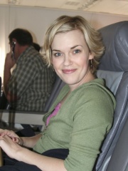 Photo of Kari Wahlgren