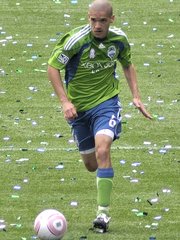 Photo of Osvaldo Alonso