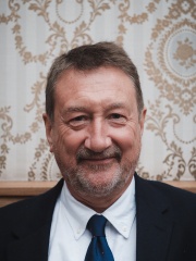 Photo of Steven Knight