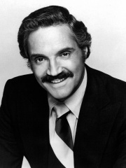 Photo of Hal Linden