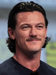 Photo of Luke Evans