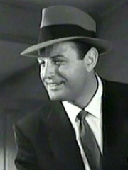 Photo of Brad Dexter