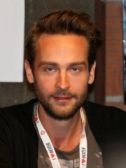 Photo of Tom Mison