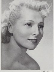 Photo of Simone Renant