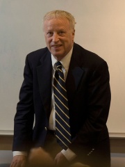 Photo of George Akerlof