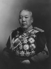 Photo of Ōyama Iwao