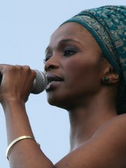 Photo of Simphiwe Dana