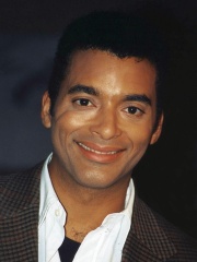 Photo of Jon Secada