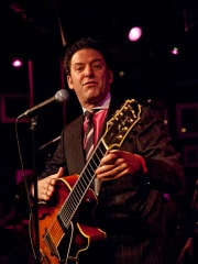 Photo of John Pizzarelli