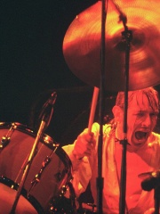 Photo of Simon Kirke