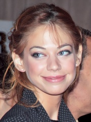 Photo of Analeigh Tipton