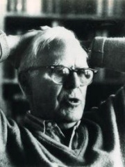 Photo of Martin Gardner