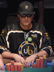 Photo of Phil Hellmuth