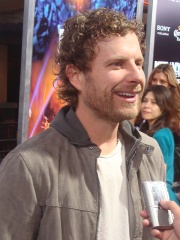 Photo of Dierks Bentley