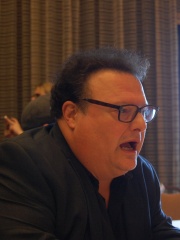 Photo of Wayne Knight