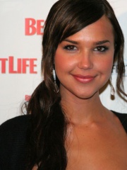 Photo of Arielle Kebbel