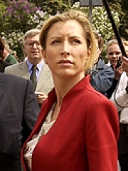 Photo of Heather Mills