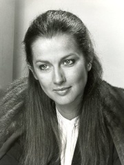 Photo of Veronica Hamel