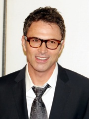 Photo of Tim Daly