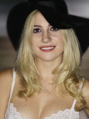 Photo of Pixie Lott