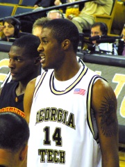 Photo of Derrick Favors