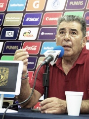 Photo of Carlos Reinoso