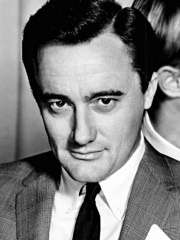 Photo of Robert Vaughn