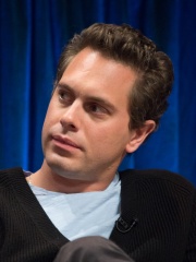 Photo of Thomas Sadoski