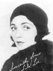 Photo of Lila Lee