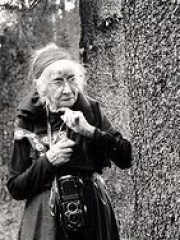 Photo of Imogen Cunningham