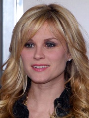 Photo of Bonnie Somerville