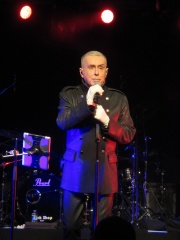 Photo of Holly Johnson