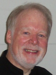 Photo of Lynn Harrell