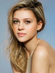 Photo of Nicola Peltz