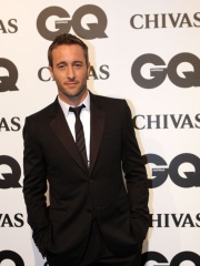 Photo of Alex O'Loughlin