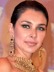 Photo of Lisa Ray